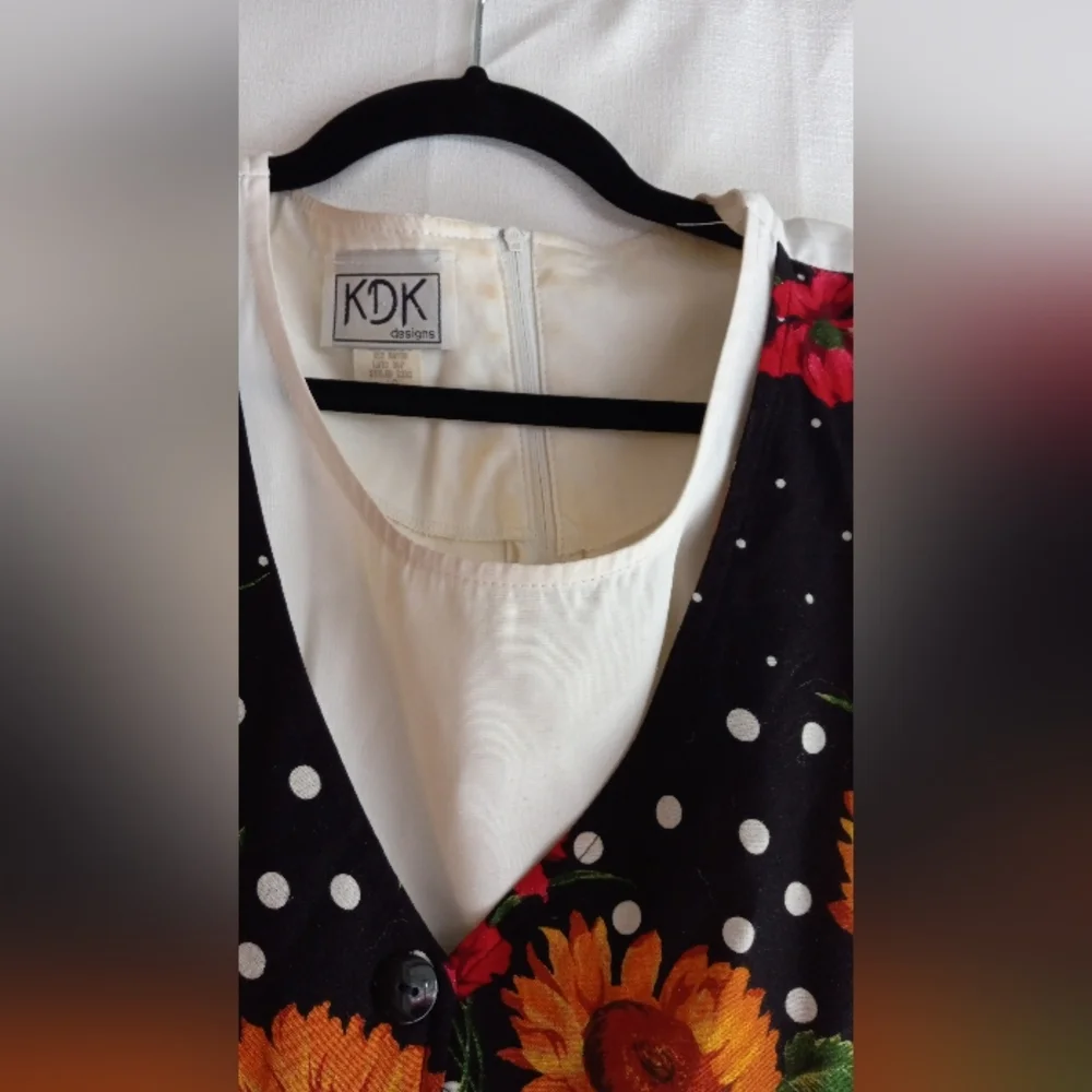 Vintage Rose and Sunflower midi dress - Picture 4 of 14